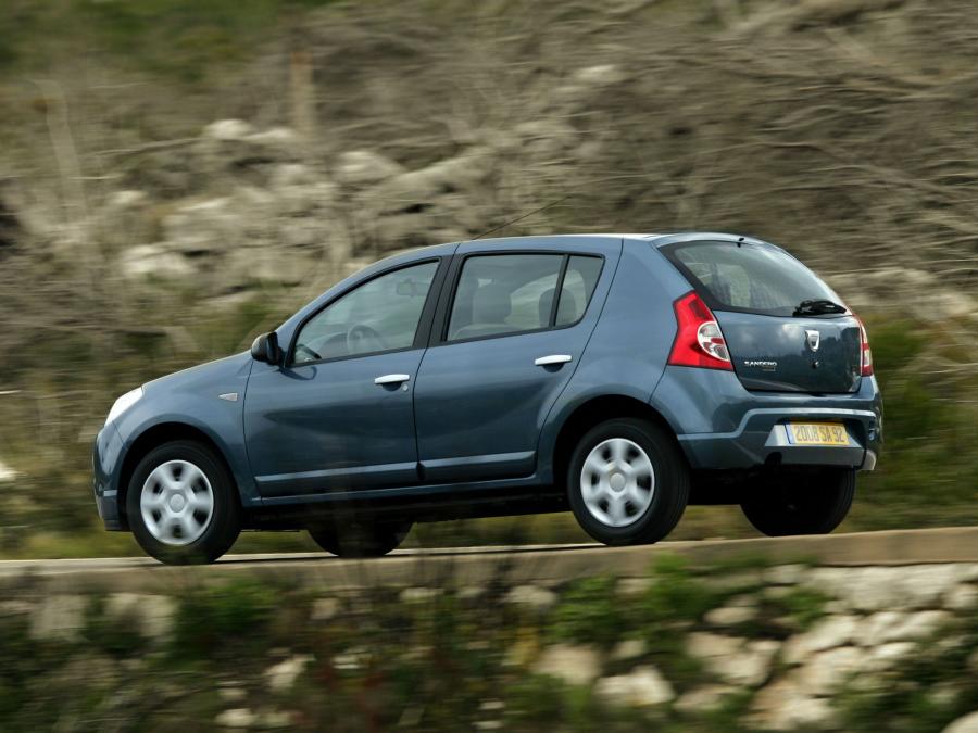  Dacia Sandero 2008 года  (фото 30 из 52)